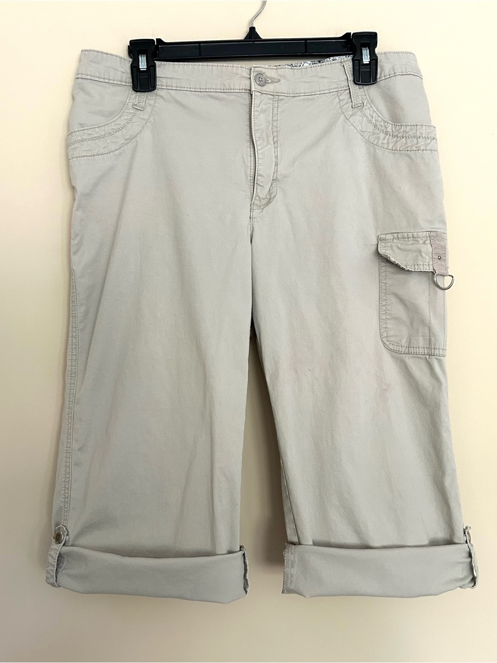 Lee Women's Light Beige Cargo Capris Pants Adjustable Length